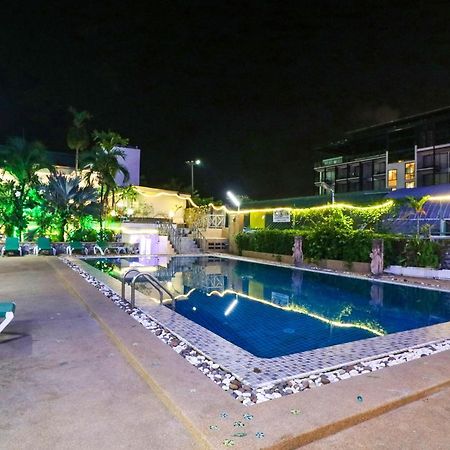 Natural Beach Hotel Pattaya Exterior photo